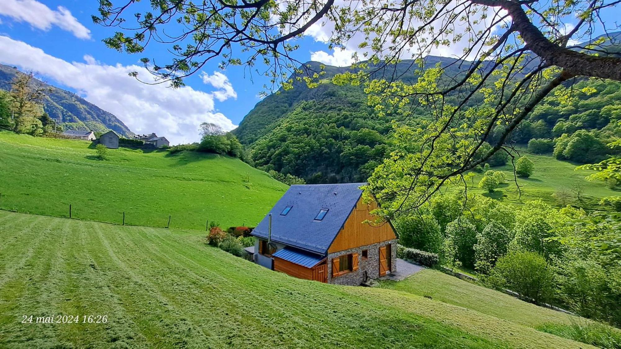 Le Bordarriben Sauna & Spa 4 Etoiles Gèdre Exteriör bild